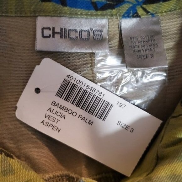 Chico's Button Up Vest Olive Khaki Green Bamboo Leaf Tropical Print Sz 3/16 NWT - Picture 10 of 11